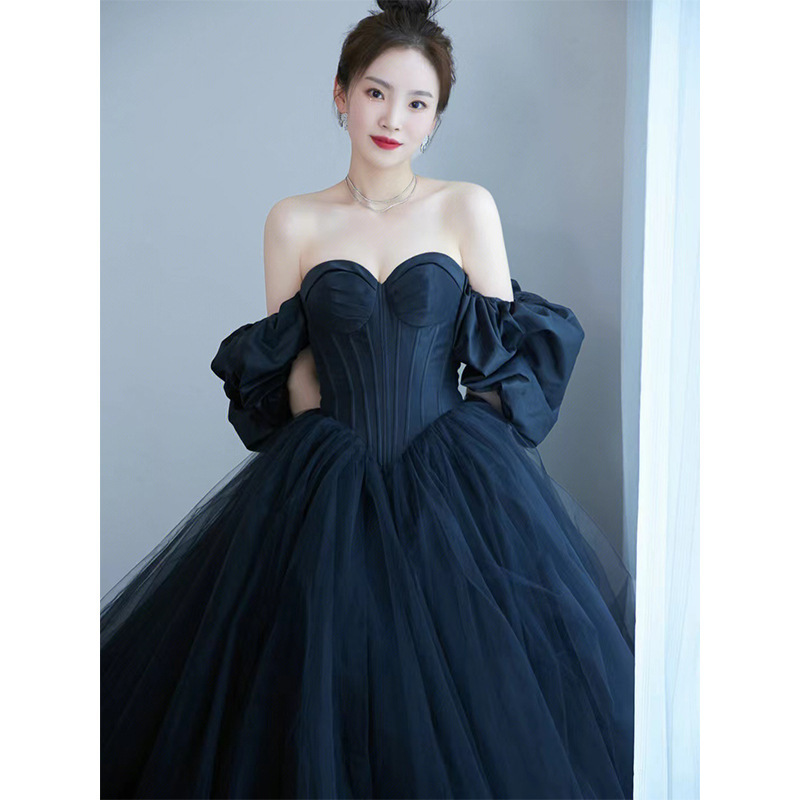 Photography Lighting Style - Vestido de Noiva Longo de Cetim